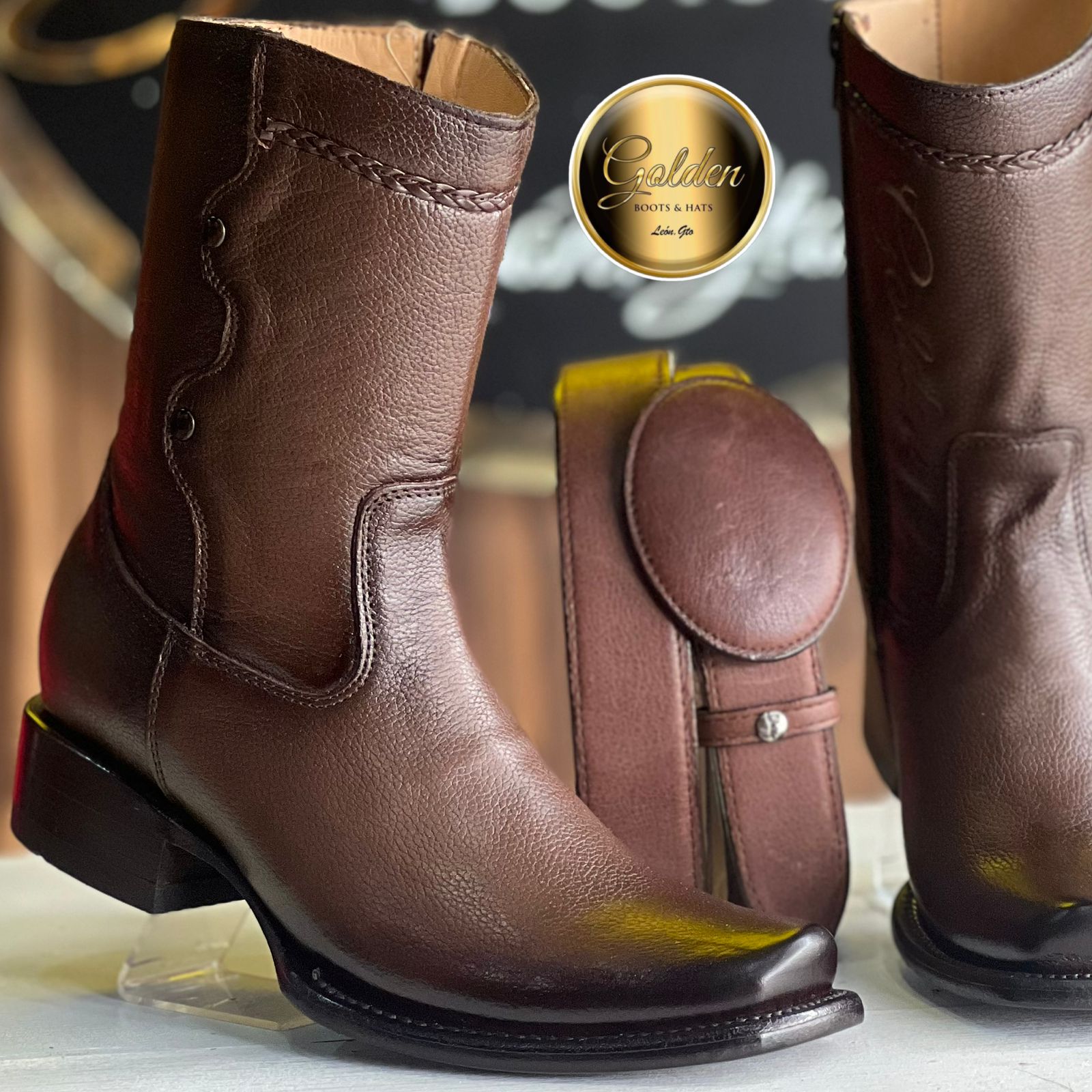 Botín Golden Venado Café & Cinto