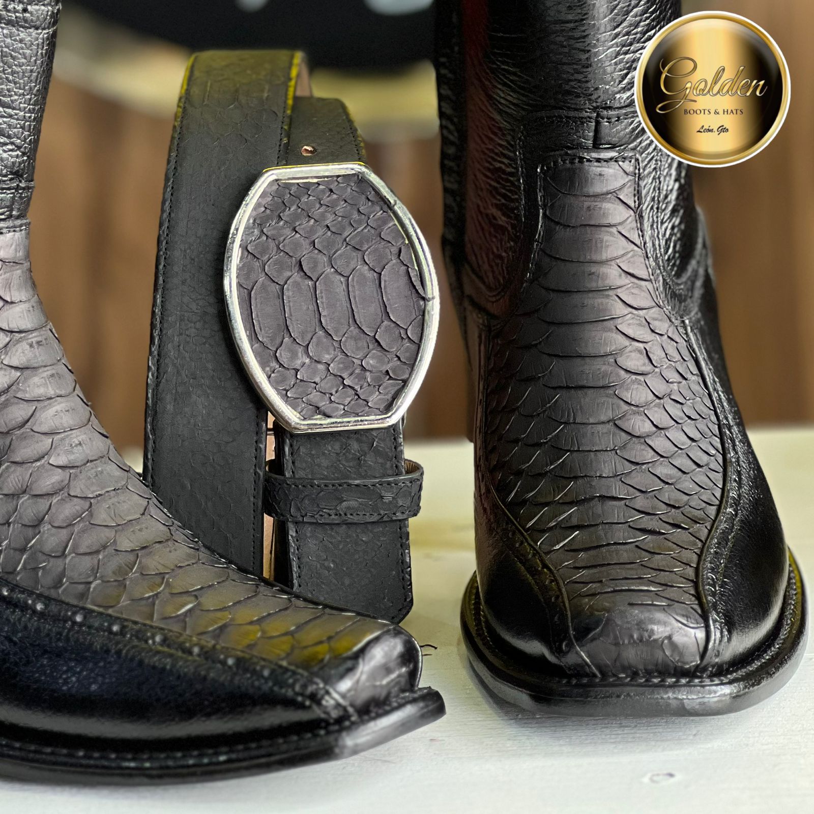 Botín Golden Orión Piton Nobuk Negro